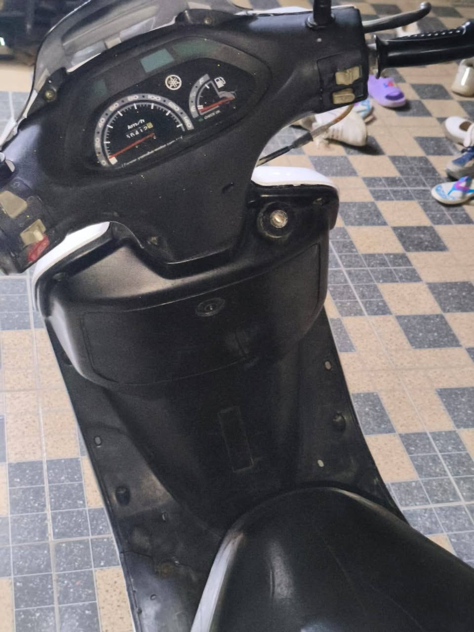 السلام عليكم دراجه فراشه فحل 
دراجه كهربائيات كله شغاله 
مجفته مره مكينه ناعمه تخبل تعال وشوفه بعينك 
تخم تاير 
دراجه مامتعوبه حيل 
السعر 425 بيها مجال
***********
