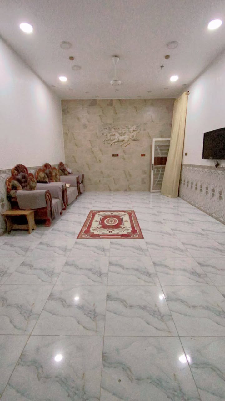 للبيع دار سكن – تحويل مباشر
الموقع: الخاجية 6000
المساحة: 220 متر
ركن على شارعين مقابل ساحة خضراء
خلف شارع 40
الدار طابقين
بناء درجة أولى
📞 للاستفسار: *********** دهل اوران, واسط
