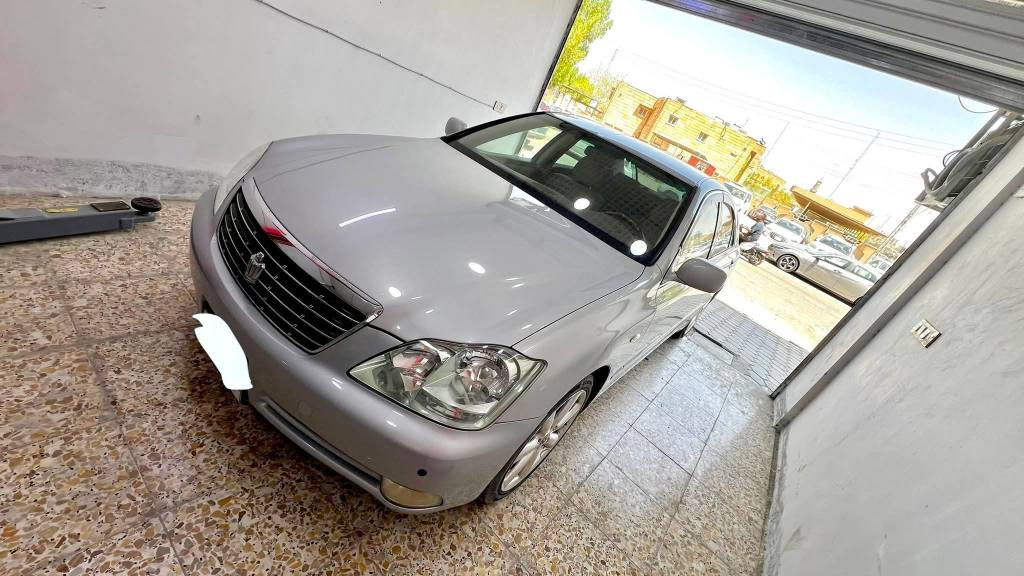 السلام عليكم
شاهين ادوات ادوات
موديل ٢٠٠٥ بدون كصه
فول مواصفات عده الفتحة
كشنات كهربائي
كشنات تدفئة تحكم ستيرن جيهتين
تبريد 3قطع ثلج
ثلاجة وبرده خلفيه
تخم تاير ويل دنكه ستيل
كامرة وحساس خلفي
رادار لايت دوار
محرك d4 3000
بعد بيها هواي مواصفات
السعر 65
للاستفسار ***********
