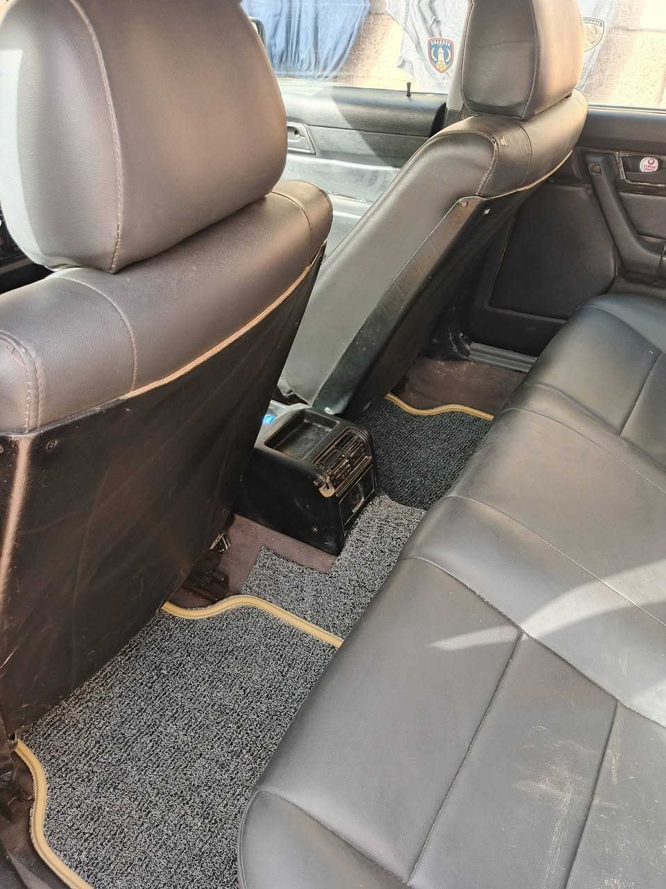 السلام عليكم 
للبيع او مراوس 
بي ام  535موديل 89
سعرها ( 57 ) وبيها مجال قليل 
وارد يابان
سيارة جاهزة من كلشي 
تخم تاير ويل جديد 
مصبوغة عام للجمالية
جام كهرباء تبريد شغال 
لايت زنون منضومة لاندگروز
رقم بغداد الجديد 
مكينة گير شاصي بشرط النضافة 
دواخل كلها جدد 
مكاني فلوجة 
*********** 📞
