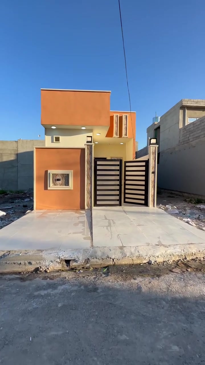 دار سكني للبيع 
في حي السماح الثانية بمدينة الموصل 
مساحة 100 متر طابق واحد 
بناء زيرو تسليم فوري 
سند طابو ملك صرف 
***********
***********
مكتب واتار للعقار سايدين حي السماح الاركان مقابل مرطبات دبي

