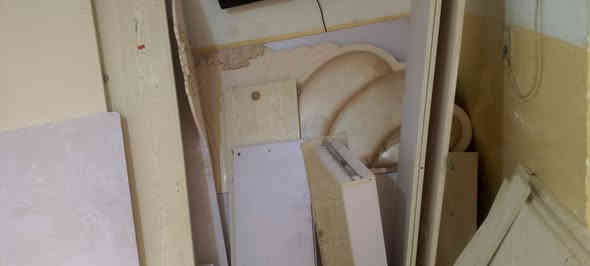 سلام عليكم غرف نوم تركي 9قطع ست بيبان  للبيع حي الوفاء سعره 200وبيه مجال***********
