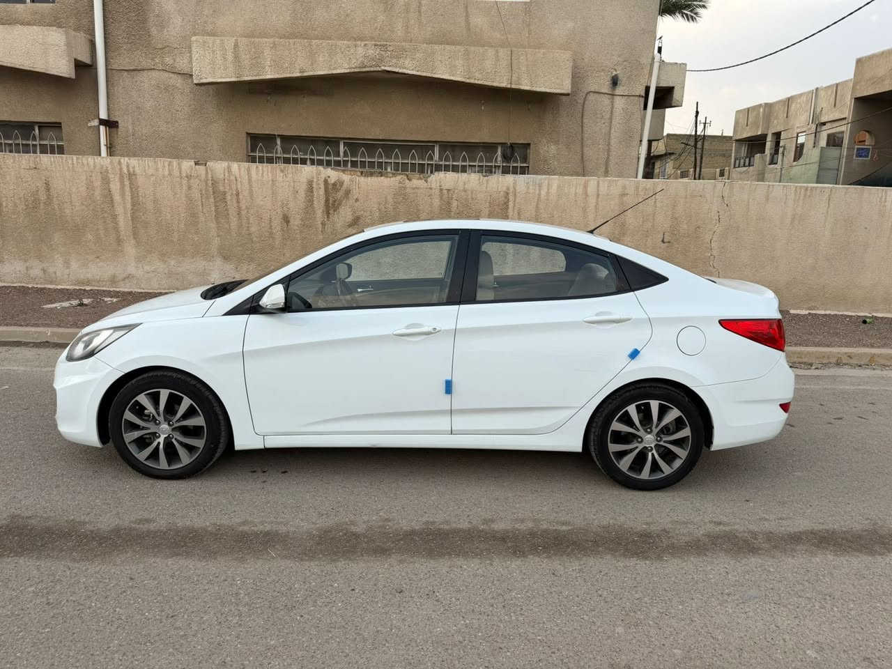 السلام عليكم اكسنت 2015 خليجي مكفوله من الصبغ كير مكينه صدر تبريد تخم تاير كله جديد م *********** ممتواجد عل فيس مكاني بغداد الكرخ
