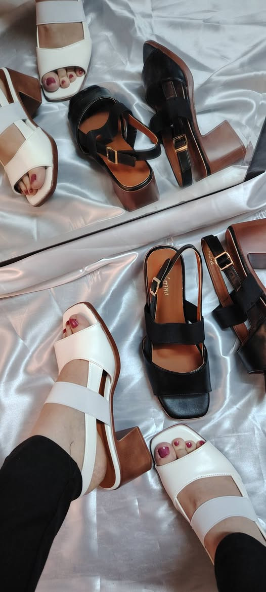 احذية صنادل نسائي متنوعة


**إذا كنت صاحب هذا الإعلان وتريد حذفه لأي سبب، رجاءا أرسل رسالة إلى الدعم الفني**