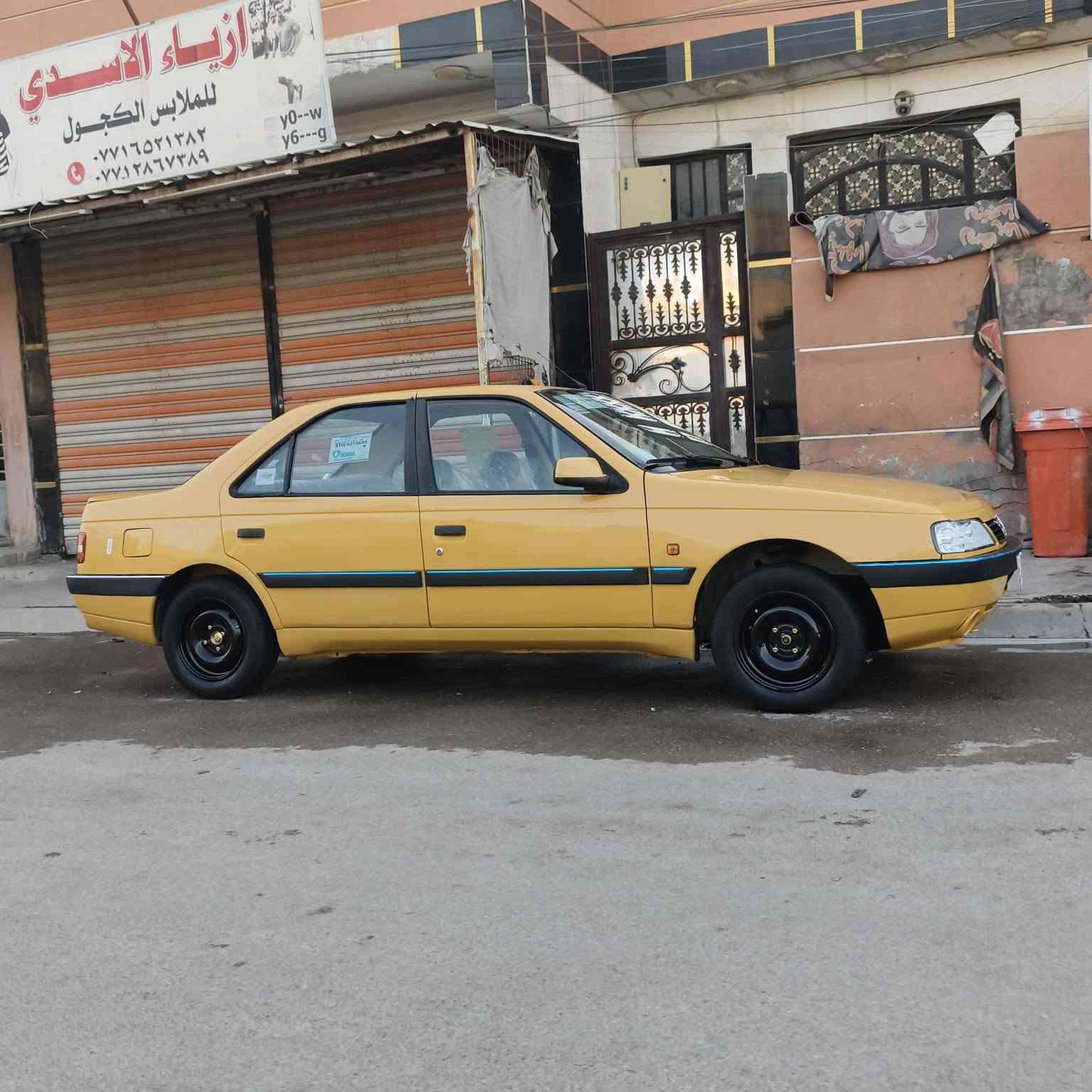 بيجو لميس 2015 
تخم تاير جديد
صدر خير من الله
بيه قطعتين صبغ 
السياره نصبه تخبل احلا من الصور السعر40
الاتصال ***********
