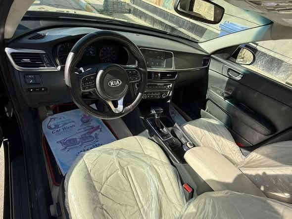 السلام عليكم 
بعد التحية والاحترام
كيا أوبتيما 2018 أمريكي
فول موصفات
حساسات امامي وخلفي
تبريد قطعتين
شاشة كبيرة ابلادي أندرويد اوتو
تبريد مناخين
تدفئة تبريد كشنات
كشنات كهربائي
بنراما
تخم تاير جديد
صدر كلة جديد
منظومة تدفة وتبريد جديد
عليها صيانة وإدامة كاملة
محرك ـ كير  ـ كهرباىيات  مكفولات
سيارة خير من الله نظافة ٩٩٪؜
بيها صبغ بس بنيد بدون دواخل وسونارها موجود
ترايك للبصرة
السنوية بسمي شرط التحويل
لاتوجد غرامات
هزة وبراد جديد شهر العاشر
***********
***********
     السعر 150
مكانها بغداد الطارمية
