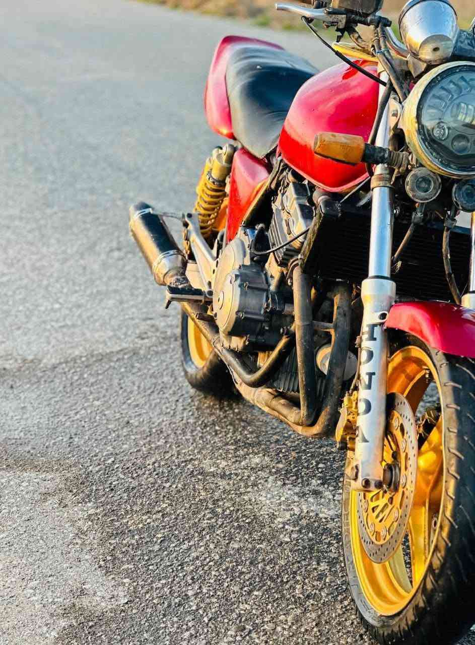للبيع بطح  سبي فور 400
16ولف
  وراق أصولي دراجه مكفوله كفاله عامه
 اول وثاني وثالث  بطناش 
 مكينه وكير كفاله دراجه بلاديه كله برغي مابيه نقص نضافته  كدامك صورة كهرباياته كله شغاله لايت بك لايت اشاير  دشبول كله شغال  صالنصه رياضي صوت رعيد  فصله نار
 تايرات جدد التانكي زلال عليهة ادامه كامله بلكات انجيكي ماي زيتي دهن موتل 
معدل ١٨٠ شرط  نكره بكل وقت مكان دراجه بابل 
السعر 1500يعني مليون ونص وبيهة مجال

***********

