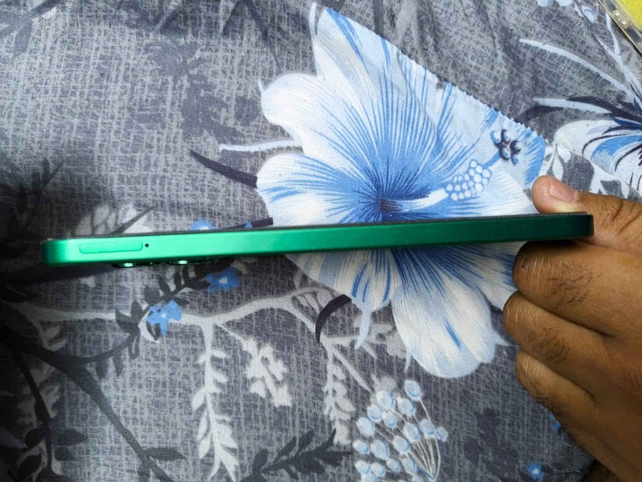 للبيع نظيف كلش ملحقاته حافظة وشاحنة فقط السعر 200 بي مجال بسيط مكاني بغداد موجود خاص


**إذا كنت صاحب هذا الإعلان وتريد حذفه لأي سبب، رجاءا أرسل رسالة إلى الدعم الفني**