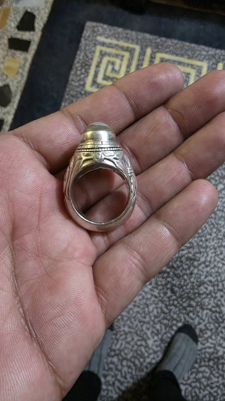 مراوس بلوي نباعي خاتم كون صياغه ثقيله او يماني قديم صياغه هم ثقيله سعره هاذ الخاتم السليماني القديم جدن ١٥٠ الف كون الي يريد مراوس يجيني للباب البيت بغداد مكاني


**إذا كنت صاحب هذا الإعلان وتريد حذفه لأي سبب، رجاءا أرسل رسالة إلى الدعم الفني**