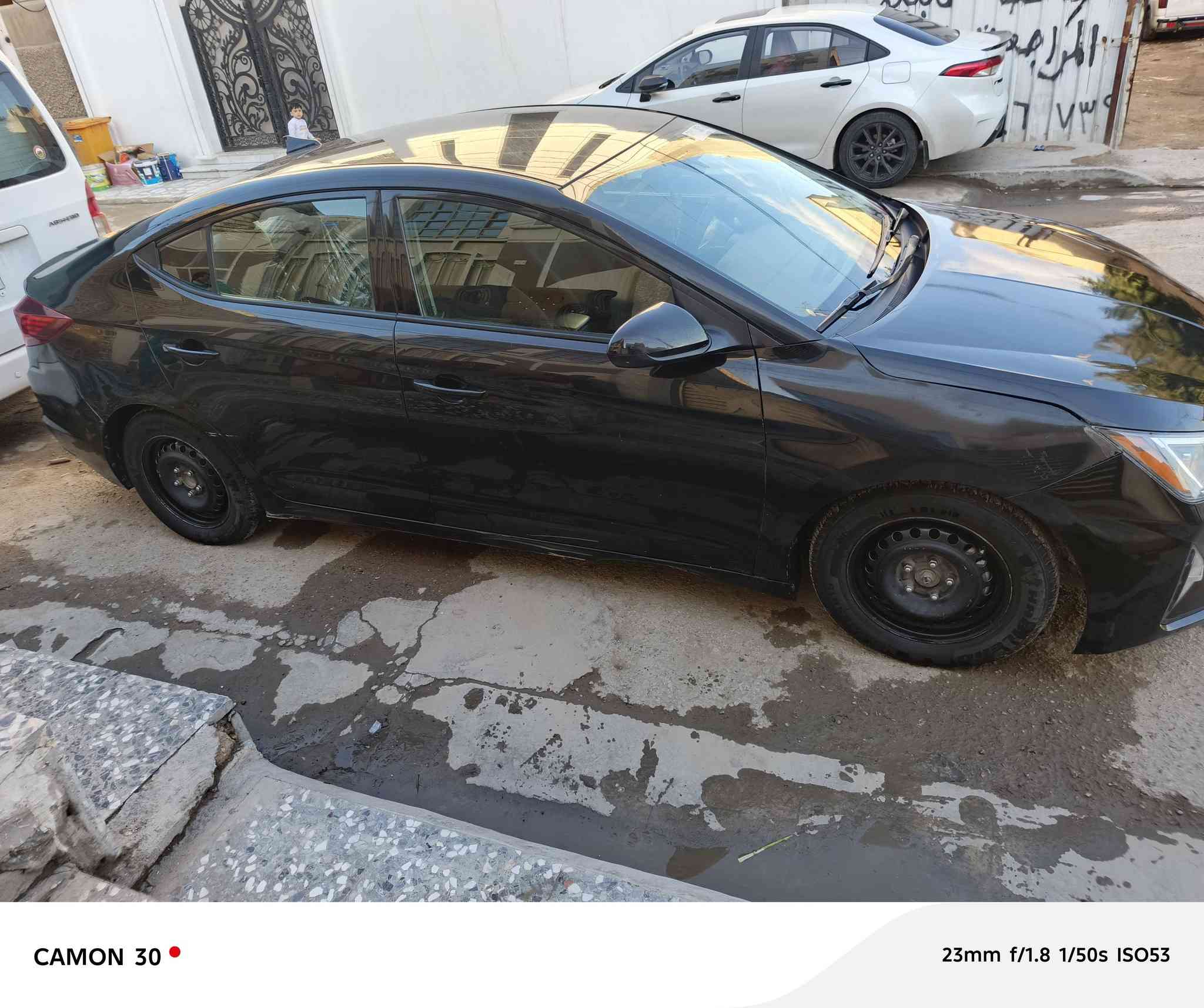 السلام عليكم من رخصة الادمن 
النترا موديل ٢٠٢٠ وارد أمريكي مكينه 2000دوش 
ضربته جاملغ وبنيد 
سياره فول ماعده الفتحة والبصمه
سياره شادلها منضومه غاز +لايتات عدسات زنون 
زرع
رقم بابل بسمي مشروع وطني مكان سياره 
بغداد بل الأمين ثانيه 
السعر 127
رقم ***********
