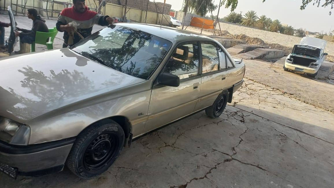 للبيع عل وضع الشركه السعر 22وبيها مجال***********
