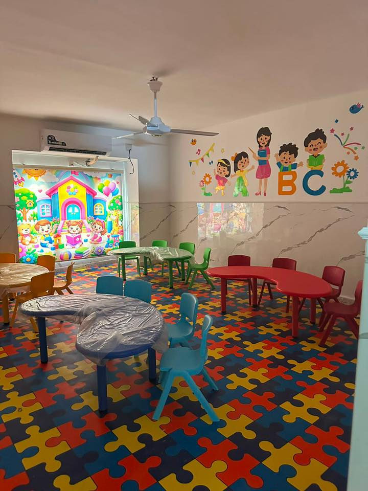 🌈✨ روضة وحضانة بيبي هاوس ✨🌈
(Baby House Kindergarten & Nursery) 🥰

✨ أطفالكم بأيدٍ أمينة ✨
لأن طفلكم يستحق أفضل بداية 💖
نعلن عن فتح باب التسجيل للعام الجديد ❤️

🎓 ماذا نقدم لأطفالكم؟
🌸 بيئة آمنة، صحية، ومكيفة بالكامل
🌸 مناهج حديثة لتنمية المهارات والقدرات العقلية والإبداعية
🌸 كوادر تعليمية وتربوية متخصصة وذات خبرة
🌸 أنشطة ترفيهية ممتعة وألعاب ذكاء تعليمية
🌸 اهتمام خاص بكل طفل لتنمية شخصيته وثقته بنفسه

💖 في بيبي هاوس نؤمن أن الطفولة بداية جميلة لمستقبل مشرق 💖

📍 العنوان:
حي الجهاد – الأطباء
شارع جامع السامرائي

📞 للاستفسار والتسجيل:
***********

🌷 نسعد باستقبال أطفالكم بكل حب واهتمام
