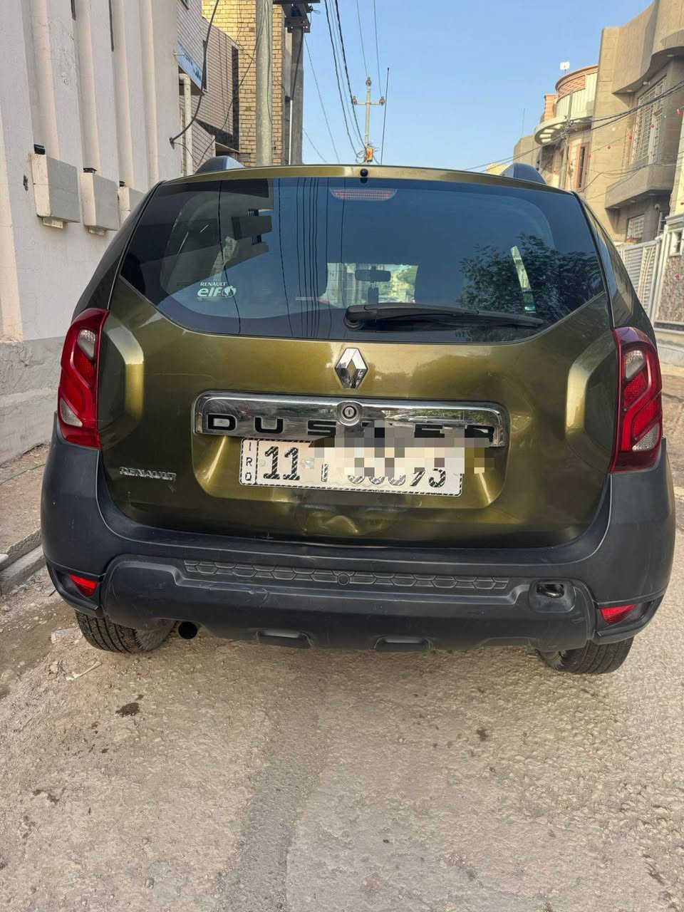 السلام عليكم رينو داستر للبيع موديل 2018 
[مواصفات]
حساسات أمامية 
سعر 90 
محرك 2000
4 سلندر 
من النوع الاقتصادية 
سياره مال شركه 
وارد فرنسي
سياره مال جناي
سياره نضيفه جدآ جدآ 
للاستفسار الاتصال على الرقم التالي *********** كربلاء, العراق
