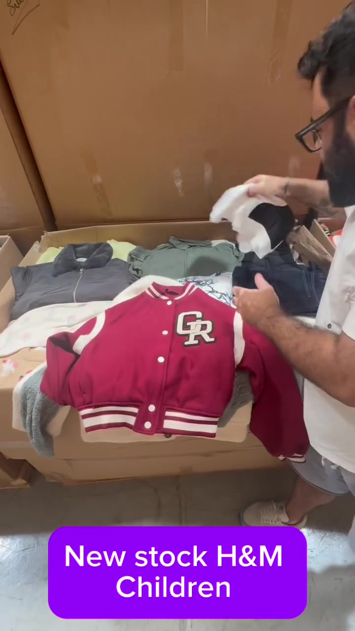 تشكيل ولادي شتوي من H&M
وصول الشغل الجديد من الشتوي الولادي 

مكس ملابس ولادي & بناتي من. H&M
تشكيل كبير من الملابس الولادي والمحير 

لاي استفسار الرجاء التواصل 
00971568009825

قناه التلغرام. : https://t.me/aylaa_stock


**إذا كنت صاحب هذا الإعلان وتريد حذفه لأي سبب، رجاءا أرسل رسالة إلى الدعم الفني**