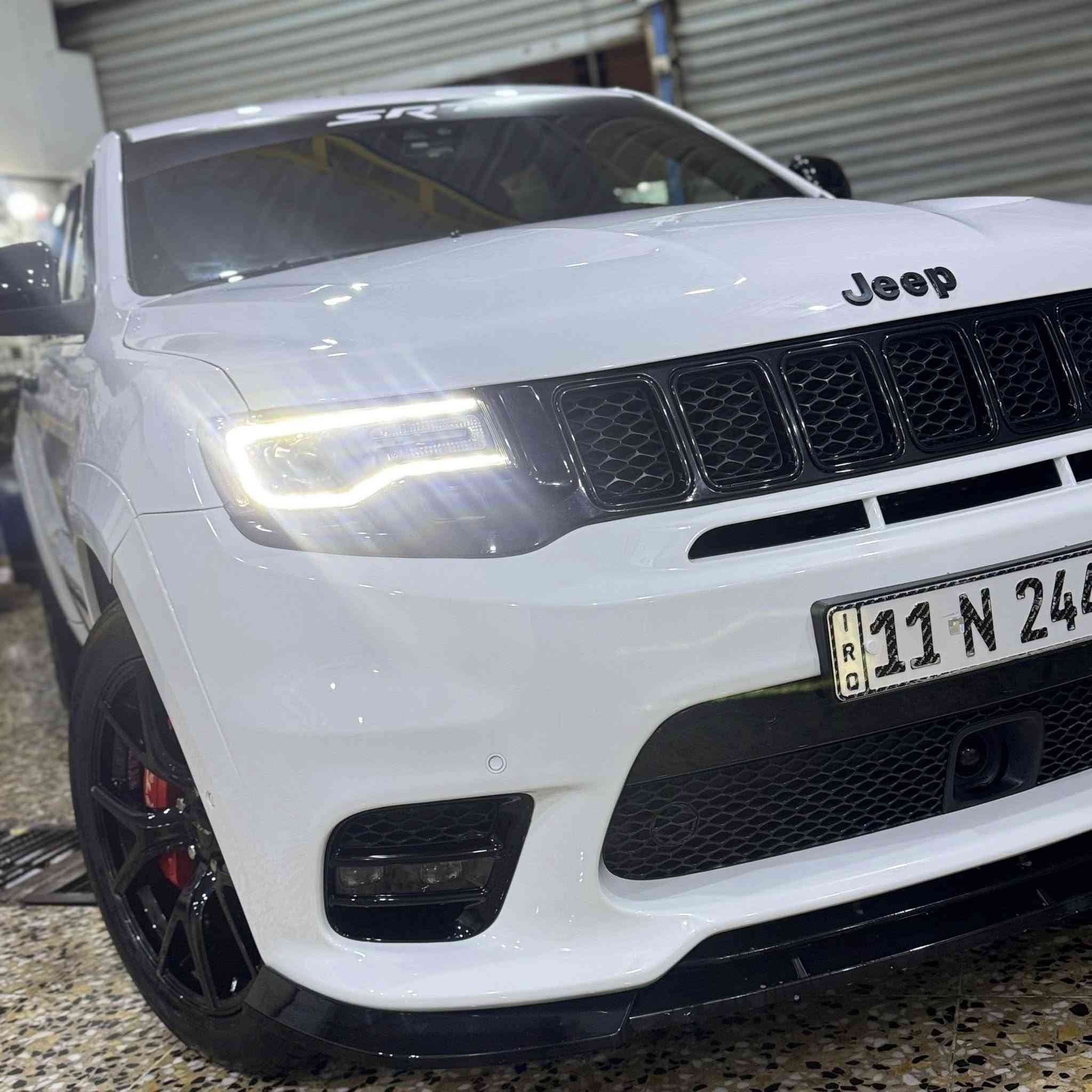 سلام عليكم للبيع جيب كراند شيروكي فئة SRT خليجي وكالة هارلم كله عربي
موديل 2021 حجم 6.4 السياره طبعا غنيه عن التعريف كله SRT اصل طابع رياضي فول ١/١ للاخير اعلى موصفات بشركه جيب ماشيه 100k ( كير ومحرك وصدر وكهربائيات مكفوله وضع شركه ) السياره كل غراضه وياها بصمتين بلاد وارضيات بلاد ختم SRT وعده وجنطه وكتلوكات كله بلاد وياها السياره عليه رقم شبه مميز حلو ( سنويه باسمي ) ومسويله هزه وفحص جديد عليه ادامه كامله من شموخ الصقر اي نقص ماببه الحمد اللّٰه ومسويله فحص من بدي كار سونار ... السياره خليجي مكفوله كفاله عامه فقط عندي طخه بلباب ونصبغت ع كد طخه فقط  

مواصفات .....

بصمة

بنوراما

داخل قرميدي كنتارا

كشنات حضن

رادار امامي

اوتو بارك بلادي

شاشات خلفيه

رادارات جانبيه

كشنات الاماميه كهرباء

تدفئه وتبريد بالكشنات الاماميه

تدفئه بالكشنات الخلفيه

جنطه كهرباء

استرين كهرباء خزن

كشن السايق ميموري

الايتات الاماميه داينمك نظام MetaRex

كشافات زينون

فجوج ٤ بستم SRT

داخل كاربون فايبر بلاد

ماوس تحكم بالوضعيات القياده

LAUNCH نظام

SPORT نظام

TRACK ظام

شفتات استرين

شاشه كبيره حجم 8.5 أنج جميع الاوبشنات مفتوحه ومزوده بالجي بي اس وكار بلي

مري قلاب ع بك

تدفئه بالسترين

نشغيل عن بعد عليه اويل كاج كان عليه شوته AFE مغلفه

تخم تاير جديد تويو حجم 315

نظام الصوت هارمن / كاردون

حساسات امامي

حساسات خلفي

كامره خلفيه دواره فول HD

قماره كنتارا نوعيه فاخره

تدفئه بالمري الجاميه

مري شفط

نظام ترحيب بالمري

اشاير بالمري

نطام ايكو

نطام تراكشن

عداد 300 سرعه مفتوحه

اخوان كل تفاصيل شرحته للتوضيح لان سياره هوايه بيه مواصفات وتفاصيل حلوه وغنيه عن تعريف وبدون نقص الحمد اللّٰه السياره كله داخله عربي وخليجيه 

السياره بيه صبغ ع كد شبر باب السائق فقط رش بدون معجون اثر شخوط ولدعاميه مصبوغه للجماليه فقط 

ماشيه 100 الف كيلو 

الاضافات 

شوته afe 

باك فاير 

برمجه وتفريغ 

اويل كاج كام 
السعر 330 بيه مجال بسيط 

للاستفسار  

واتساب***********

***********📞☎️
