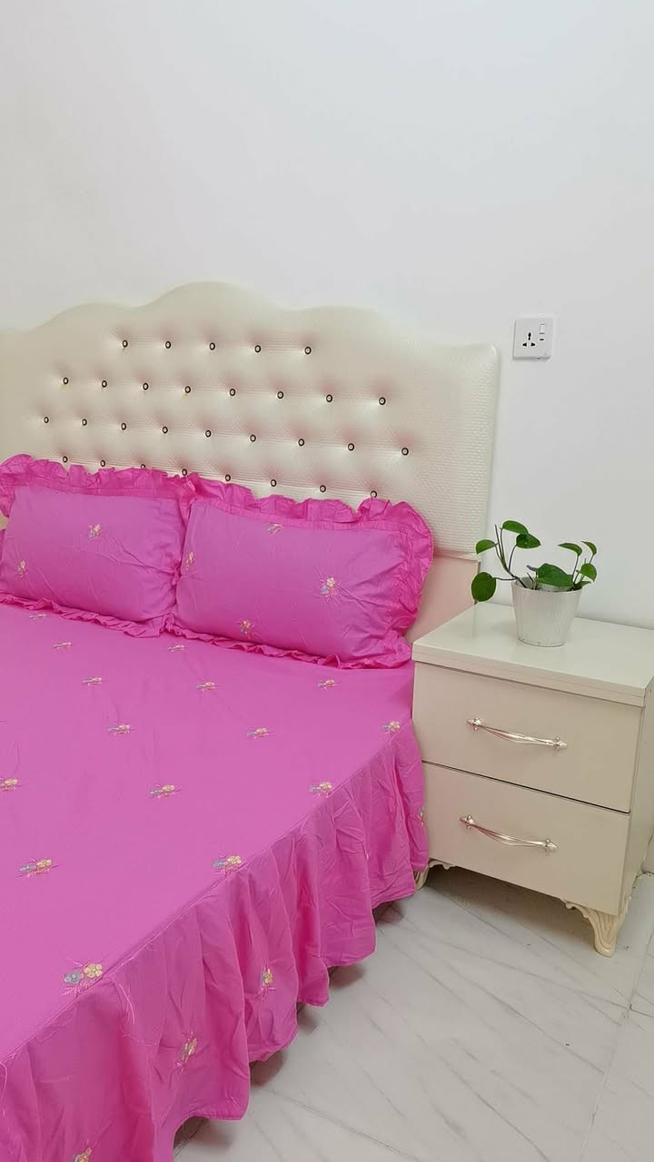 مرحبا... جربايه واثنين ميز بصف الجربايه للبيع... اربيل قوريتان


**إذا كنت صاحب هذا الإعلان وتريد حذفه لأي سبب، رجاءا أرسل رسالة إلى الدعم الفني**