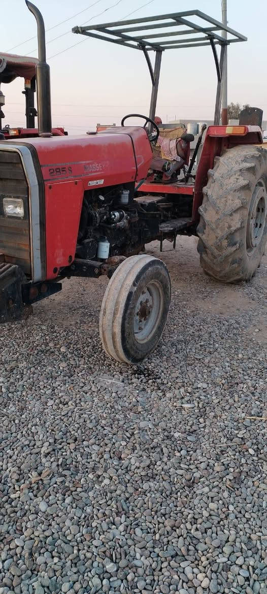 سلام عليكم تنكترتركي موديل ٢٠٠١ كتاب زراعي  صرف مابي السعر ١٢٥،$ وبي مجال بصيط ***********
