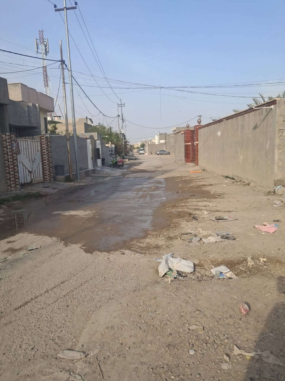 السلام عليكم للبيع قطعة أرض سند زراعي تحويل بسم المشتري مباشر حي الأمير ٣٧٠ متر ملاحظه 
1. لدينا عروض كثيره وبمختلف المساحات
 للاستفسار عن السعر والتفاصيل الاخرى مرسله الصفحه او اتصال على الرقم ***********
