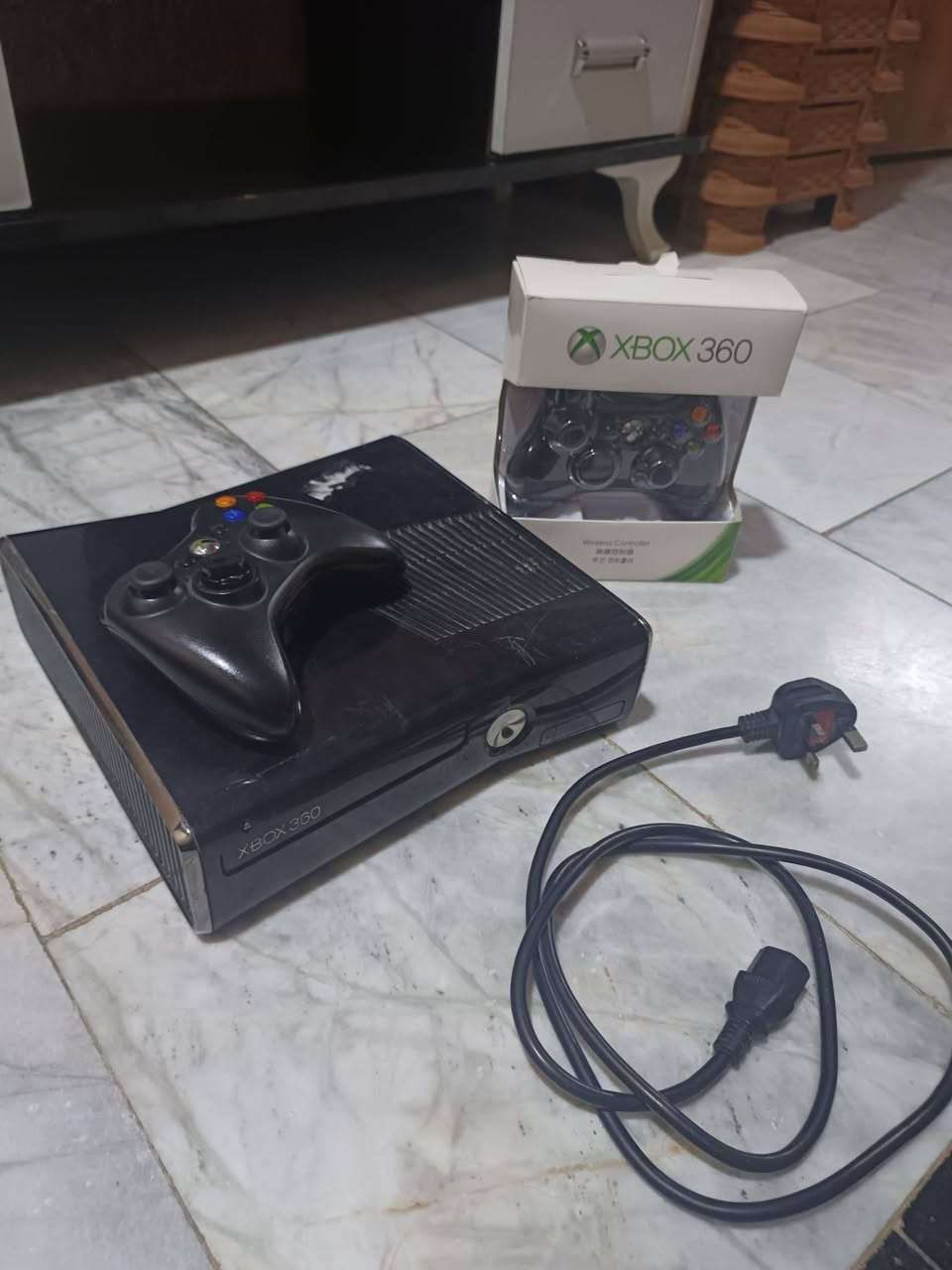 السلام عليكم عندي Xbox 360 جديد ما داخل صيانا ابد ويا باقي التفاصيل مالتا كلها ويدات 2 جديدات باقي التفاصيل تعال خاص ***********
