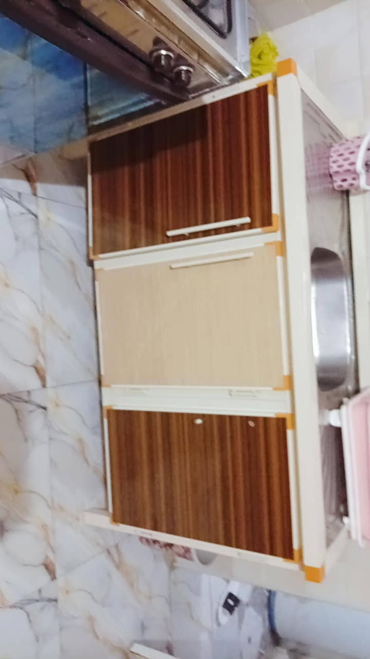 كاونتر لبيع تزكام نضيف سعره 600وبي مجال قليل العنوان حي العسكري نهاية شارع ستين وره المشروع البو جاسم شارع الملعب مقابيل المولد  ***********وغرفه لبيع  بعدهي جديد سعره واحد وربع
