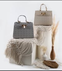 حقيبة الهرمز(أرمز) (Hermٰes) من افخر واقدم الماركات الفرنسيه الي يتجدد...