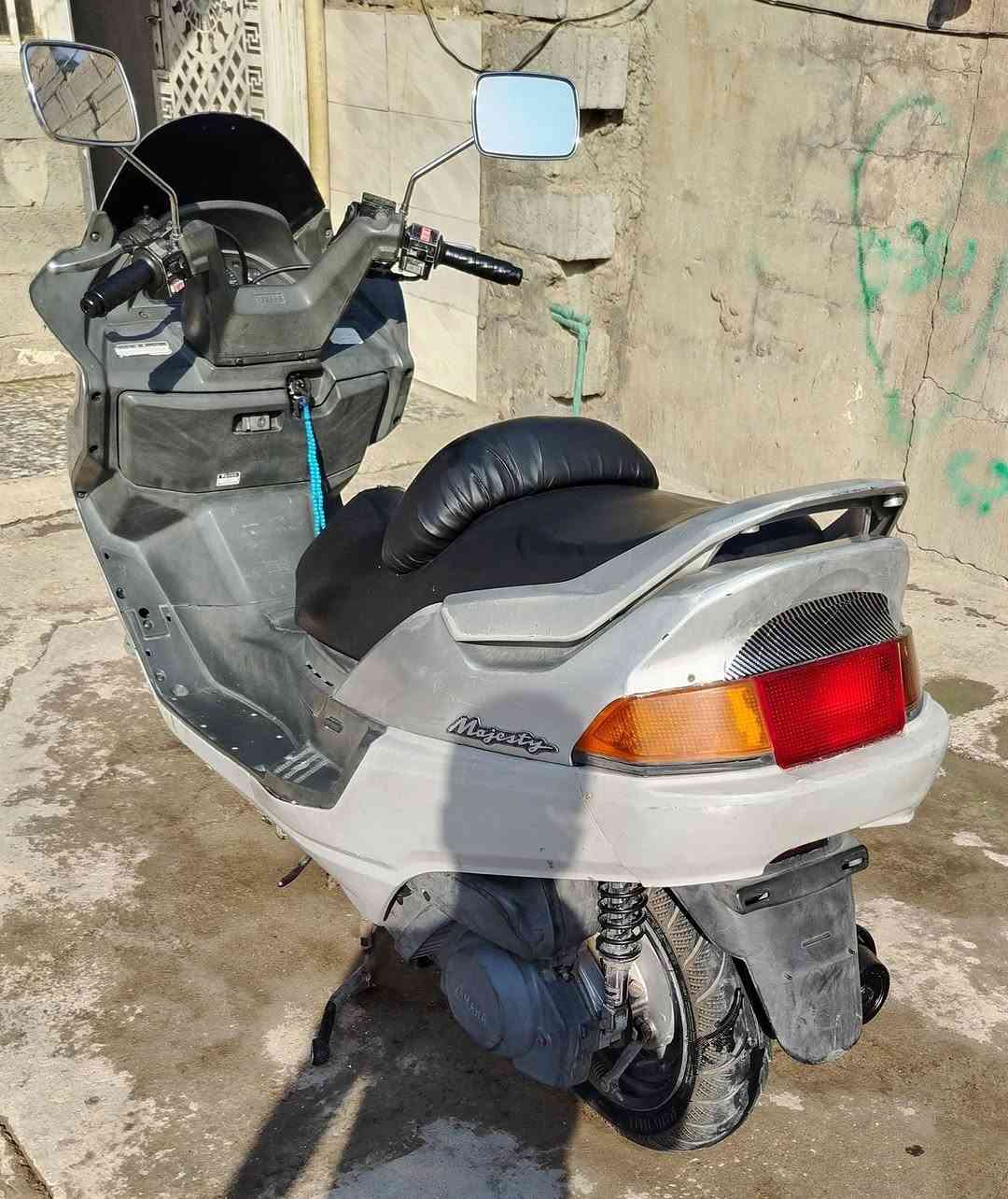 للبيع مكان جسر ديالى كلشي مابيه وين ما يعجبك اطلع ***********
