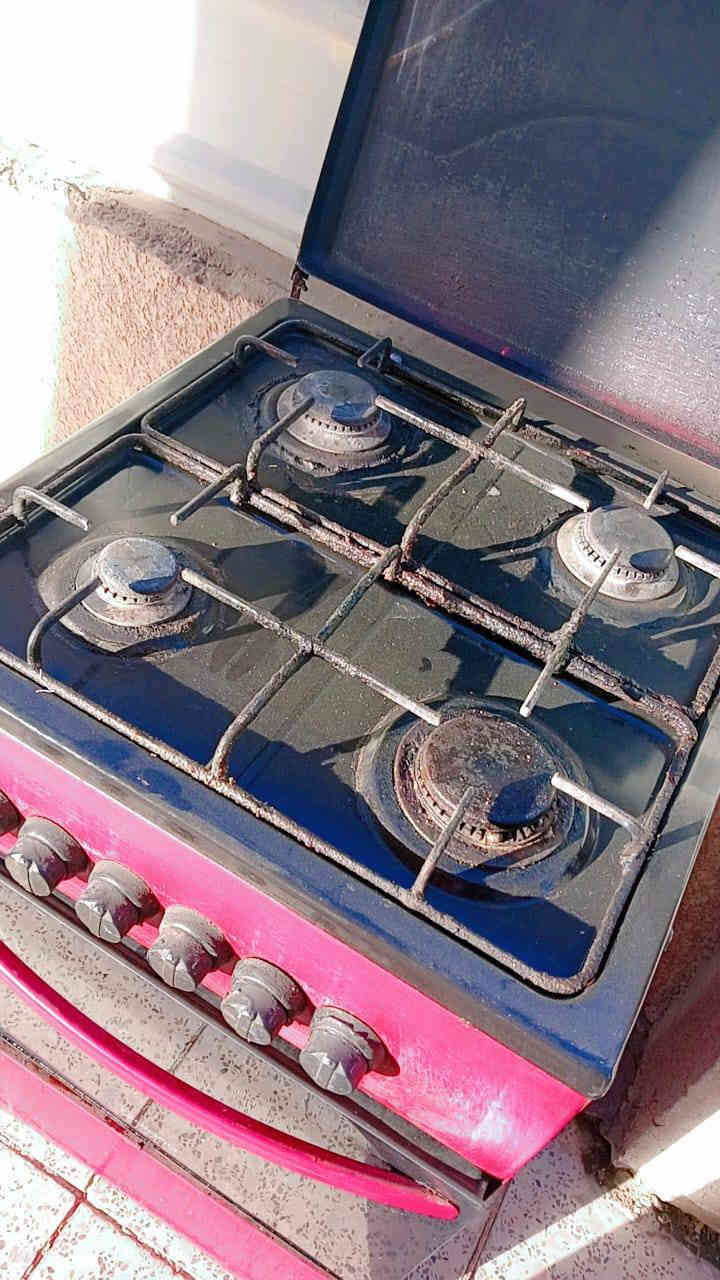 السلام عليكم طباخ تركي 4عيون مع الفرن كله شغال بغداد بياع الشرطه الخامسه منطقه الدوانم مقابيل تل اسود ***********فقط واتساب
