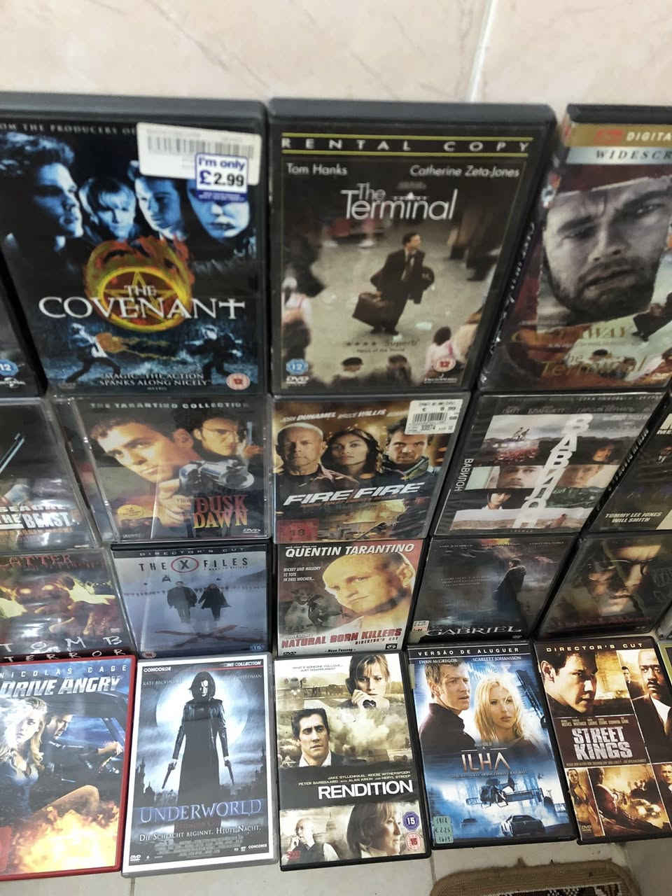 للبيع:
أفلام نسخ دي في دي DVD أجنبية عدد(٣٠) قطعة   ،(٣٧) قرص،التفاصيل بالصور.
السعر (٦٠) ألف 
يوجد توصيل الى كافة المحافظات


**إذا كنت صاحب هذا الإعلان وتريد حذفه لأي سبب، رجاءا أرسل رسالة إلى الدعم الفني**