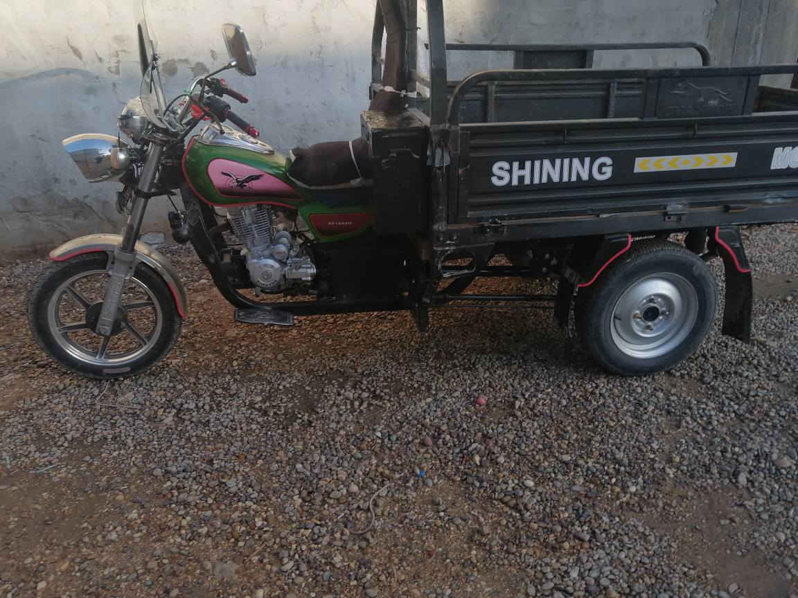 السلام عليكم ستوته للبيع 2015 ستوته كلش نظيفه محرك 25 ستوته ما ناقصه لو ربع عوزها بس صاير الستوته بس اوراق ما بيها السعر مليون ومئه
***********
