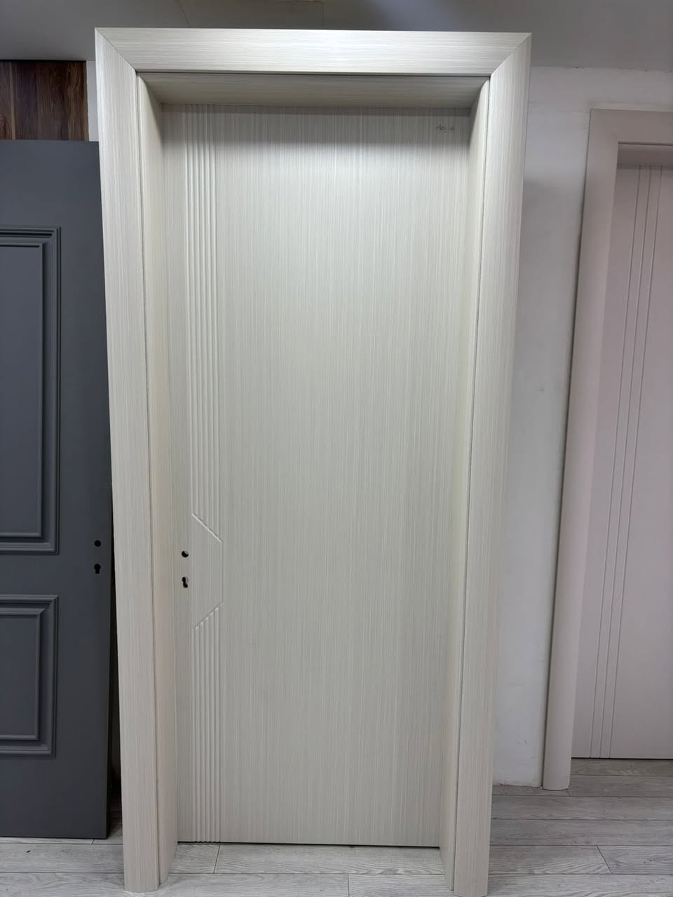 اخوان سعر حسب موديل وقياس 
موجود 🚚 توصيل 
كادر (معرض برايتي)
و نرحب بيكم في معرضنا لكل انواع الابواب الاصلية و بجودة عالية.
⬛ضد الماء
🟫كاتم للصوت
🟪ذو جودة عالية
🟦ابواب تركيه و صينيه و dkh خوشناو
🟩نوع pvc
🟨يوجد لدينا بكل الالوان و كل الأشكال
🟧 الدقة في المواعيد
🔴 تصدير إلى بغداد، ديالى.. كربلاء...موصل.. سامراء...
⚫أحدث التصاميم والأشكال التي تناسب جميع الاذواق. 
🟤 أناقة عالية
🟣و ابواب  صيني Wpcداخل فوم 
🟣ابواب Dkhخوشناو داخل فوم 
🔵ابواب Dkhعضم عاج 

👍🏻  نحن نمشي بخطى سليمة وواثقة...

📳 للتواصل والإستفسار ( المباشر***********
واتساب

الـعنـوان : #كـركـوك  #شارع #حسابات
