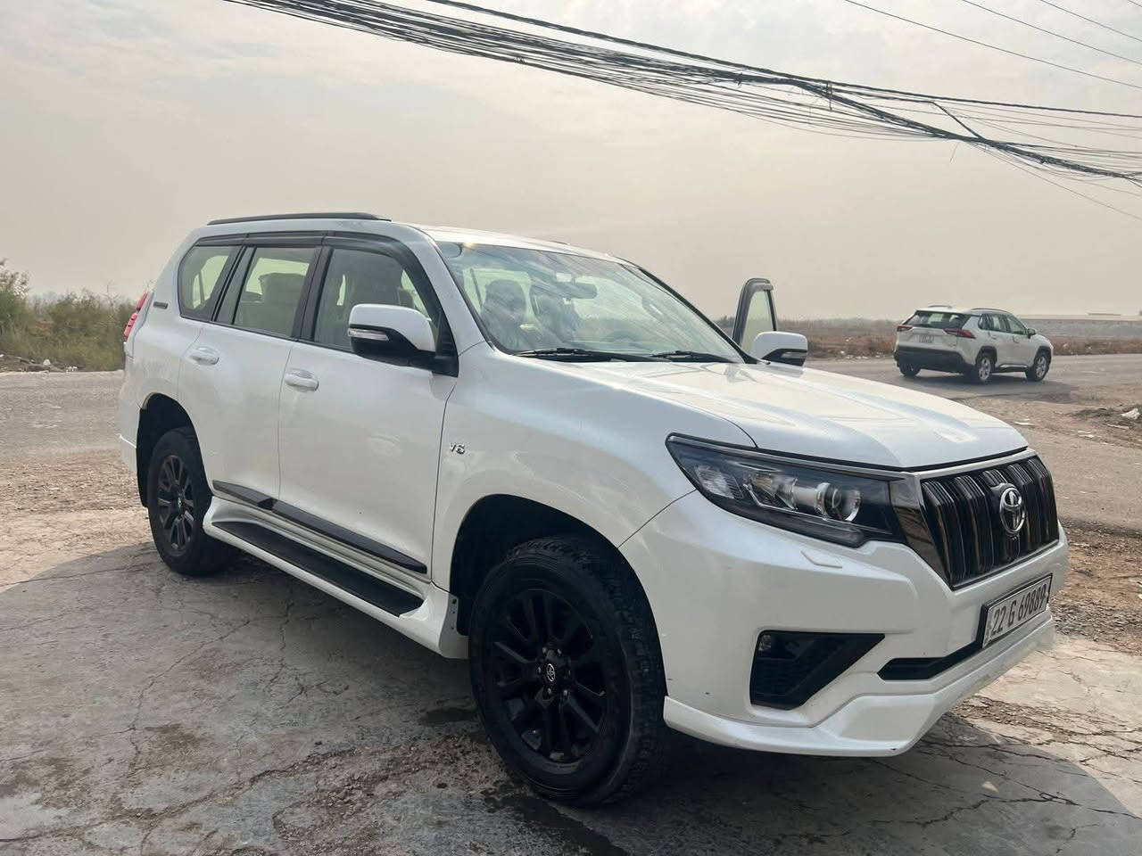 برادو ٢٠٢١ مدنايت مكانها بغدادرقم اربيل سنويه ٢٠٣٠
باسمي 
الدوليه مكفوله كفاله عامه من البارد والصبغ والتكحيل عدى بيها دعجه صغيره بين باب السايق والجاملغ الامامي
***********
