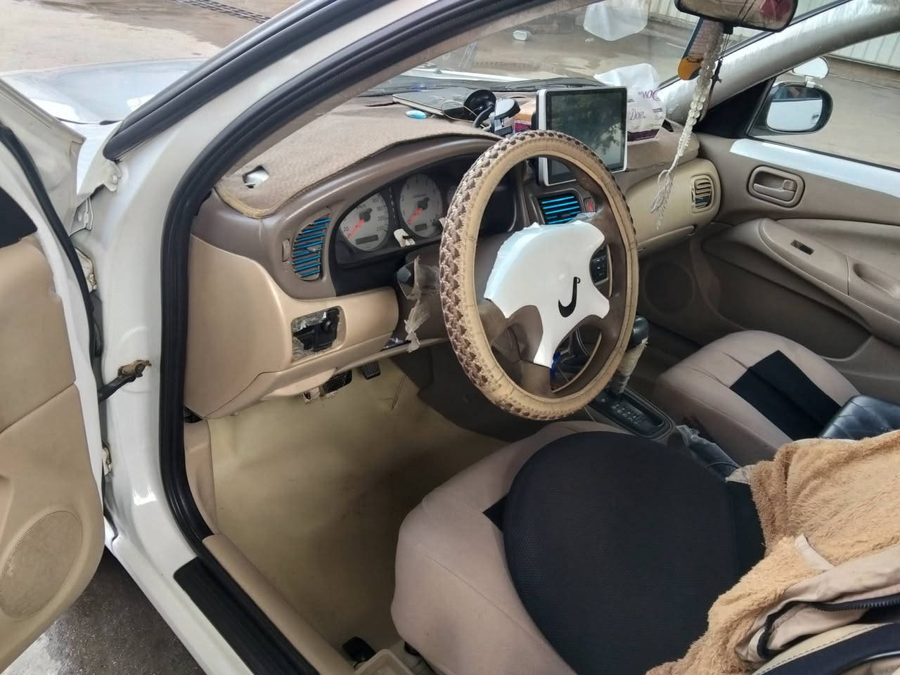 سياره سني البيع موديل 2010 سيارة مكفوله رقم بغداد باسمي محرك أسود سعر 127 بيه مجال


**إذا كنت صاحب هذا الإعلان وتريد حذفه لأي سبب، رجاءا أرسل رسالة إلى الدعم الفني**