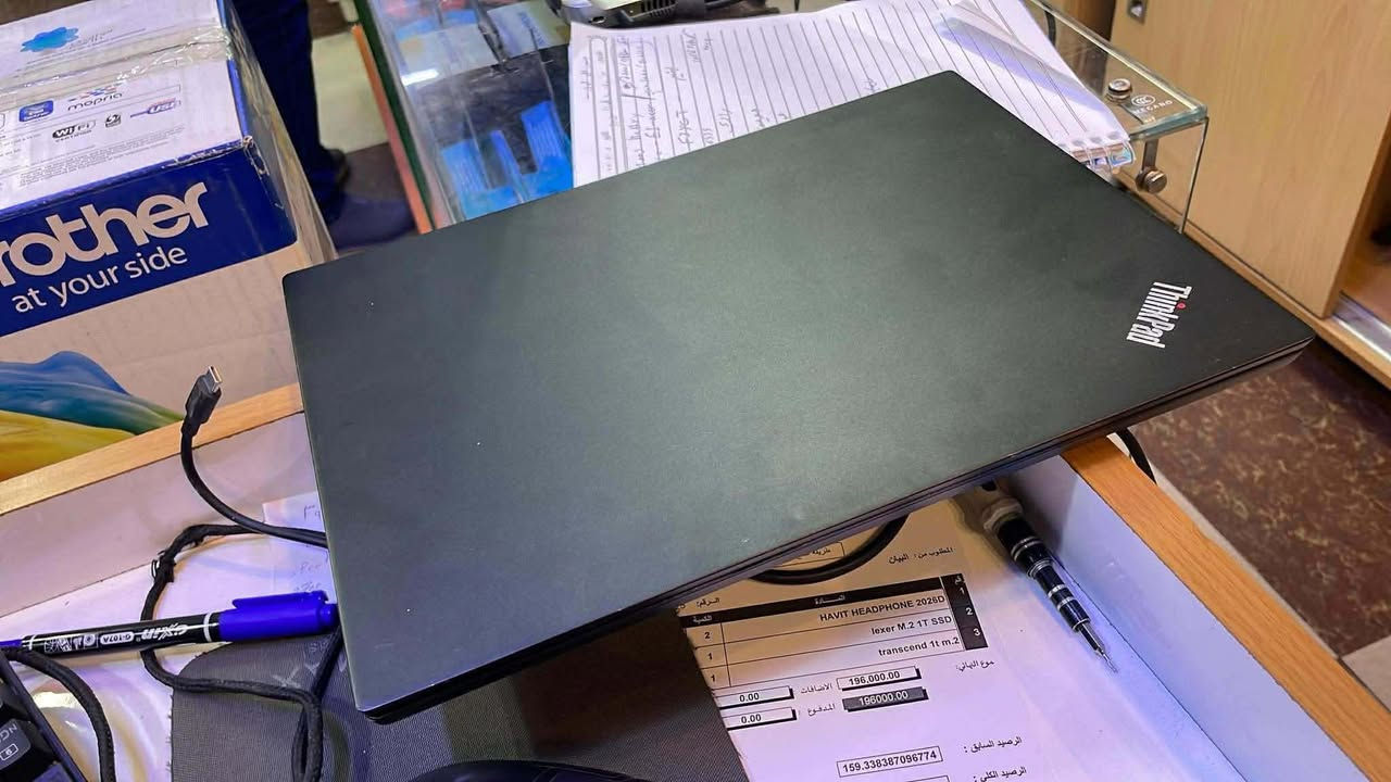 lenovo thinkpad e14
 للبيع ***********
ci7 gen10
ram 16
ssd 512
amd 2gb
intel 8 gb
