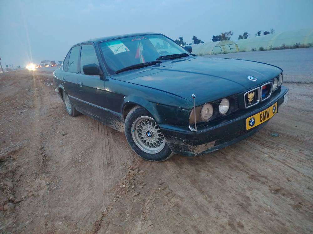 بئيم موديل91 كيرمكينه به شه رت مكينه520كيرعادي ارم بلاستيك هه ولير جام كارباي تاخم تايه ويل نويه سياره كي هه تا بلي خاوين و جوانه پیشو پشتی کە بسە  کابسە لايت زينويه داخي زور خاوينه بخ لوجواني نرخ 23مجال برايانه ***********واتساب فايبه ر أربيل, العراق
