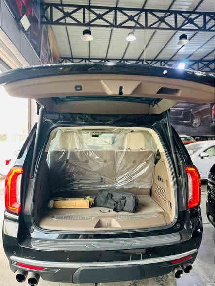 السلام عليكم للبيع  
 ⁠جمسي 2023/ رقم بغداد 
الفئة (دينالي)
مغلفه PPF ✅ 
سياره بحالت وكاله
 ⁠وكآلة المنصور 
 العداد (46 الف)
 بصمة تشغيل 
 ⁠بصمةً أبوآب 
 فتحة سقف (بانوراما)
 فور ويل (4 * 4)
 جكات 
 5 كامرات 
 ⁠نقطة عمياء 
 جنطة كهرباء 
 ثلاجة داخلية 
 كراسي كهرباء 
 ⁠كراسي حار بارد
 ⁠كرسي ذاكرة (ميموري)
 رادار امامي خلفي جانبي 
 نقطة عمياء 
 تحديد مسار 
 تشغيل عن بعد
 شاشات خلفية 
 شاشة دجتل 
 عرض على الزجاج (داتا شو)
 دوسات كهرباء
 ويل 22 انج
 ⁠حساس امامي خلفي
 ⁠داخل جلد ابيض
 وباقي مواصفات الدنلي المعروفة 
 السيارة مكفولة كفالة عامة 
السعر 575 وبيهه مجال 
_____________________________________ 
 
العنوان / زيونه ملعب شعب
الهاتف /*********** بغداد
