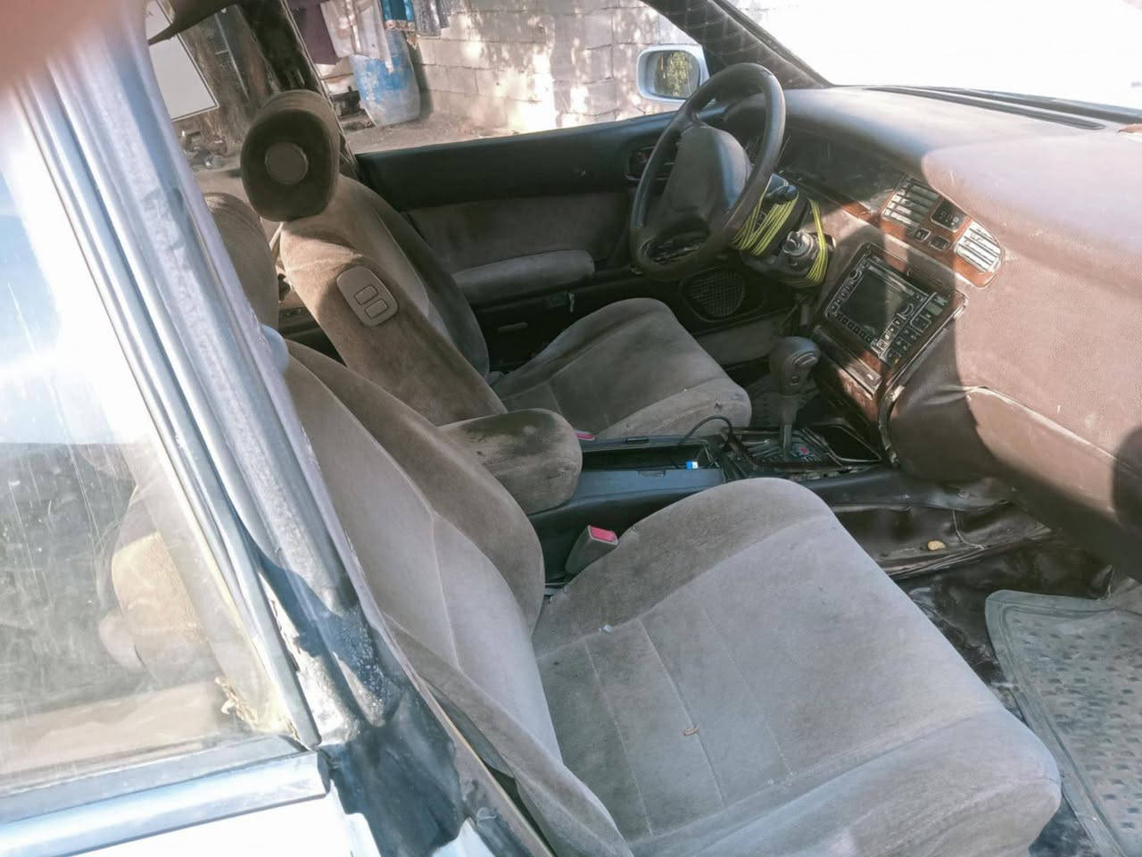 بطه ٩٢ مكفوله من كصه ونقل وجثه السياره صوليه رقمه بغداد مشروع وطني كير مكفول المكينه بيه يطقات مبدله تبريد شغال سعره ٣٧ وبيه مجال ***********
