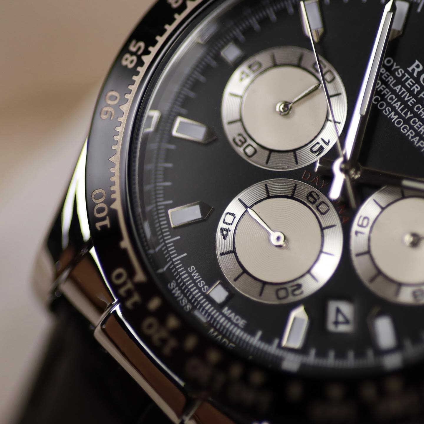Zain_Pazaar
ساعة رجالية ماركة ROLEX

المواصفات 
.اسود مطعم بالابيض
.سير جلد باللون الاسود
.قفل اصلي
.كرونوغراف
.جميع السناتر شغالة
.stop watch 
.تاريخ يومي
.معدن ستيل
.ضمان سنة

السعر:55.000

يوجد توصيل لجميع محافظات العراق
(التوصيل من يوم الى ٣ايام)

للإستفسار:***********
او مراسلة الصفحة
♦️التصوير داخل الصفحة تصويرنا

#ساعات #رجالي #توصيل #f #اكسسوارات #العراق #m #a #ملابس #ماركة #tiktok #instagram #fashion #facebook #تجميل #أناقة #هدايا #هدايارجاليه #هدايامميزة #ضمان #hublot #followforfollowback #explorepage #ex #explore #share #like #instalike #save #money
