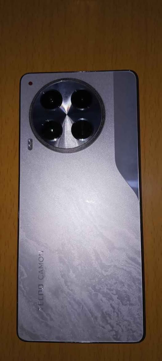 تكنو كامون ٣٠ مستخدم سنة جهاز شغال 
ما بي اي عطل 
الجهاز ما مفتوح ابد 
الملحقات فقط شاحنة اصلية ٣٣ واط دهل اوران, واسط


**إذا كنت صاحب هذا الإعلان وتريد حذفه لأي سبب، رجاءا أرسل رسالة إلى الدعم الفني**