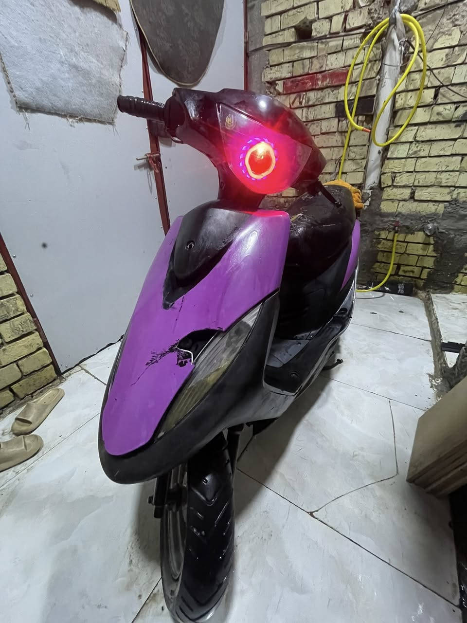 السلام عليكم دراجه ماكس عدله تجفيت جديد البارحه جفتت بوشه 49 بلاديه دراجه شلعه ومعدل تخبل بيها سلف 55 نكره بس الباتري كاعد يرادله شحن تدك هندر وتطلع دراجه البالك مناقصها شي وبيها ضربه بل بجم انطيك بجم ويبقه عليك بس الصبغ سعر الدراجه450 وبيها مجال عنواني بغداد الزعفرانيه رقمي ***********
