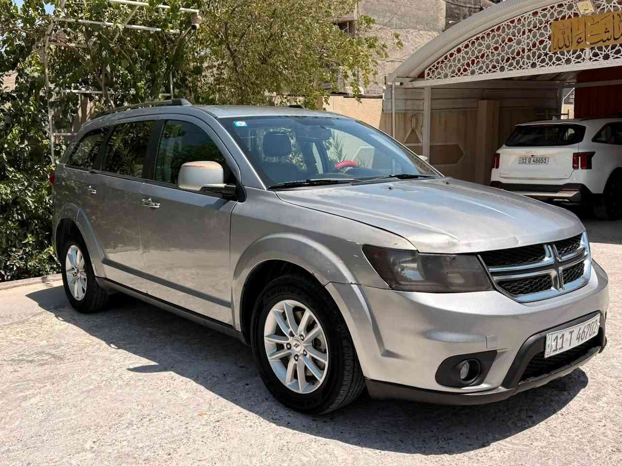 السلام عليكم … جورني 2018 
فئة GT
6 سلندر 
3 قطع تبريد 
تشغيل عن بعد 
حساسات 
ماشية 280
حادثها بدون ايرباك ( البچم سليم ) ضربتها جاملغ ايمن ونص البنيد راجعات نفسهن .. 
السيارة بيها طخات هنا بالعراق 
السعر 110 
مكاني بغداد -  السيدية -الاعلام 
***********
#جورني

