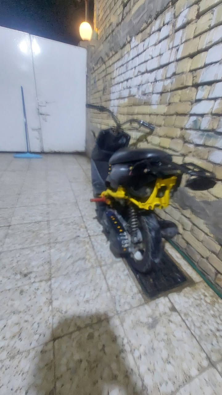 سلام عليكم دراجه يوماها فحل للبيع الدراجه شلعه تاكل الكاع ومعدل شرط70 دراجه خير من الله دراجه مفتوحه مره وحده بدون اوراق اكفلهه سرقه وعشائر لا تطبلي تكلي شني موصفاتها كاتبهن كلهن 
. 
سعرهه 175  جماعه ل125 اطلع كبل 
. 
 رقمي***********
