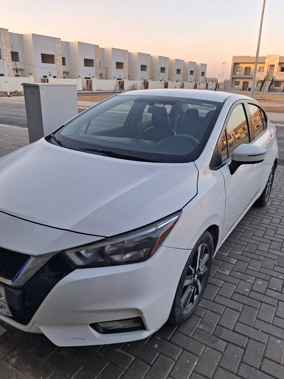 نيسان سني المكسيكي اخذته من شركه الق تاج البنوك 
موديل2021
ماشيه26 الف
مكفوله كفاله عامه من كل شي 
رقم أربيل 
سياره جدا نظيفه مال بيت
السعر120 ورقه
مكان السياره بغداد بوابه الكاظميه ***********
