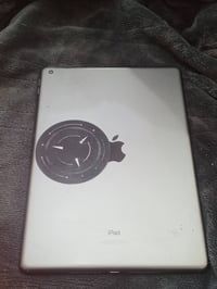 ايباد 9 ذاكره 256 بطاريه 89 شغال كامل  60 فريم بل ببجي ممفتوح ابد كارت...