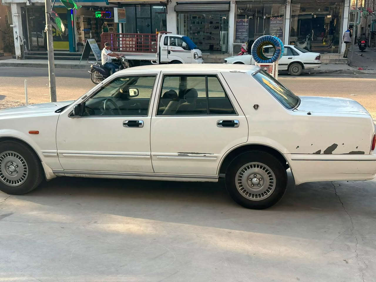 للبيع فقط نيسان سدرك سياره بلاديه وجاهزه من كلشي بسمي مكان سياره بغداد لاستفسار ***********
