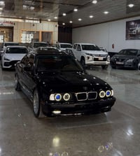 بي ام ٥٢٥ • اوتوماتيك • ١٩٩١