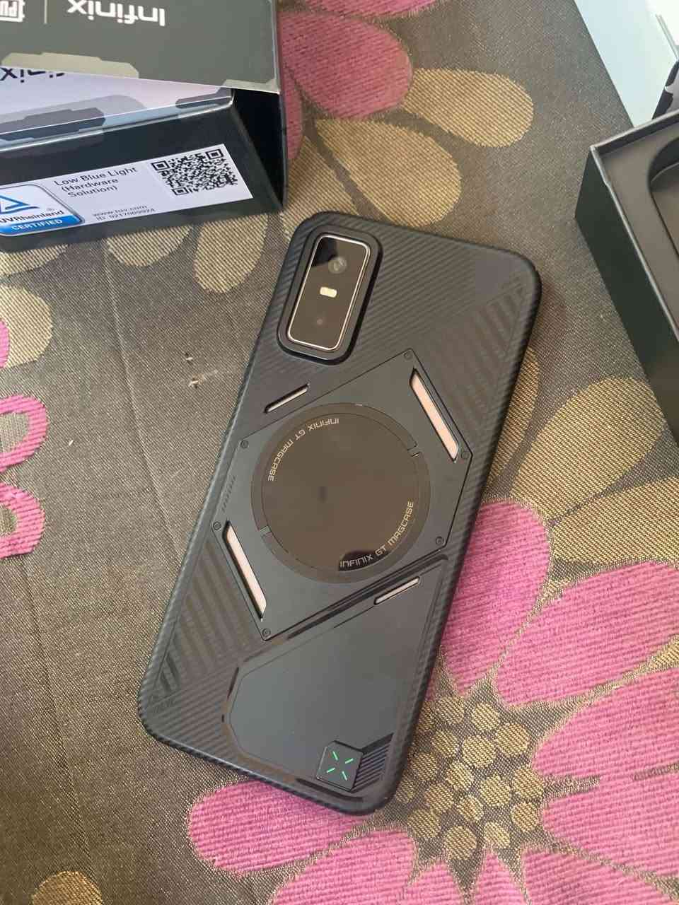 انفنكس  جيتي 30 برو 5g مرتب وشرط 120 فريم ببجي كامل ملحقات بلادي فريز وشاحنه بلاديه بس بي خط بشاشه ممأثر وطبيعي للبيع سعره 260 وبي مجال للشراي رقم ***********
