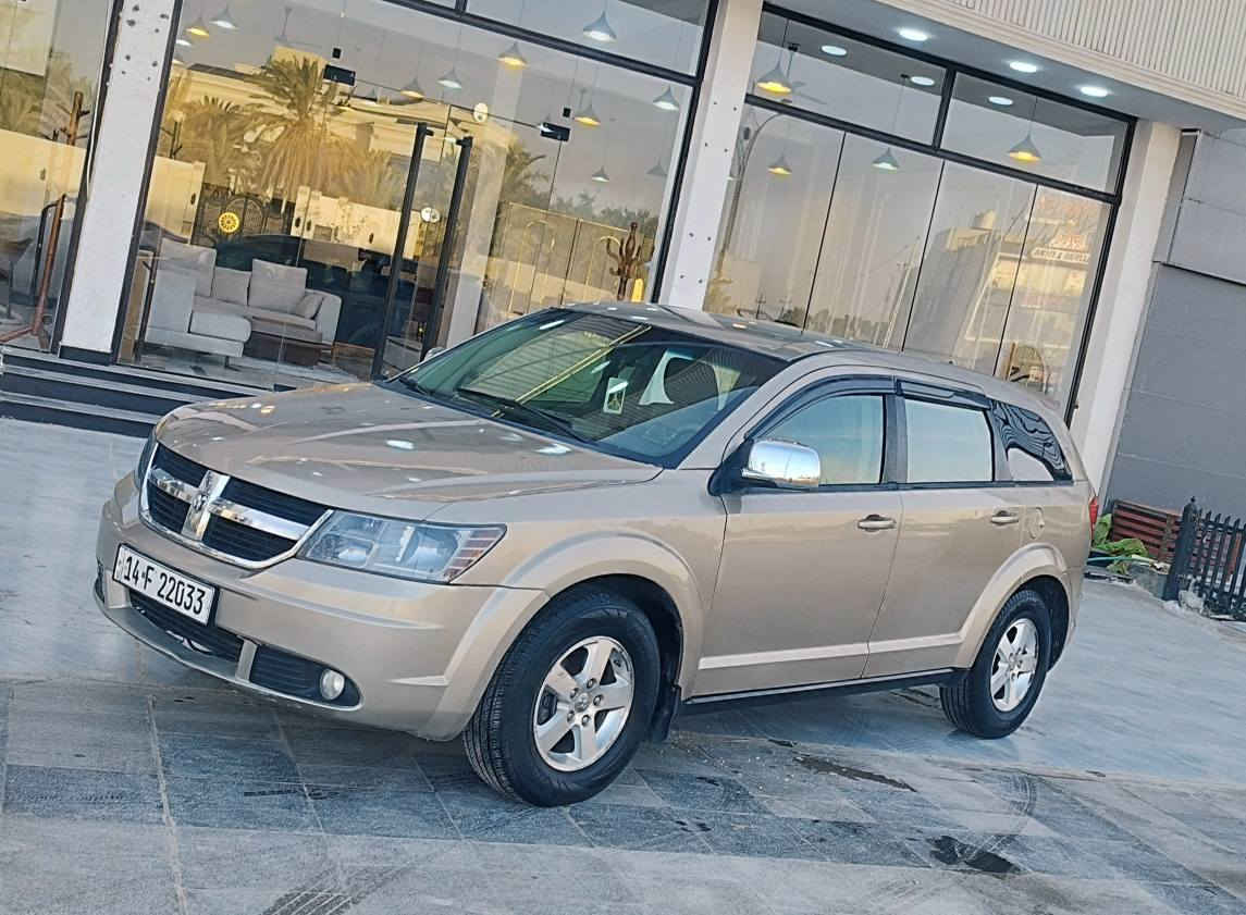 دوج جورني مديل 2009وارد امريكي كلين مكفوله من الضربه والتبديل رقم مميز بصره نكليزي سنويه لل28مشروع وطني السعر 95وبيه مجال للستفسار اكثر ***********مواصفات داخل بيجي مثبت سرعه كشنات مخمل مكينه وكير مكفولات حجم لمحرك 6سلندر 7راكب ثلث قطع تبريد تخم تاير كهربائيات كلهه شغاله كشن كهربائي حداديه جديده سياره جديده وجاهزه  وأي نقص مابيهه المكان الناصريه مركز الشطره, ذي قار
