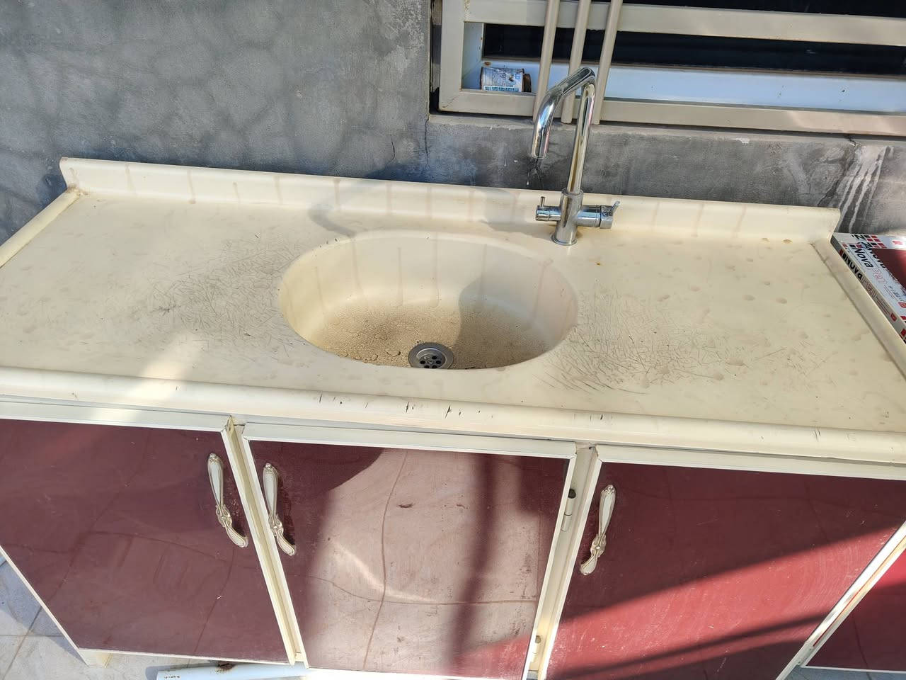 سلام عليكم سنك مرمر او كونتر بس سنك ماخذه 210 رايدهن 200 اثنينهن وشوفو نضافه وستعمال قليل
هتذه رقمي ***********
