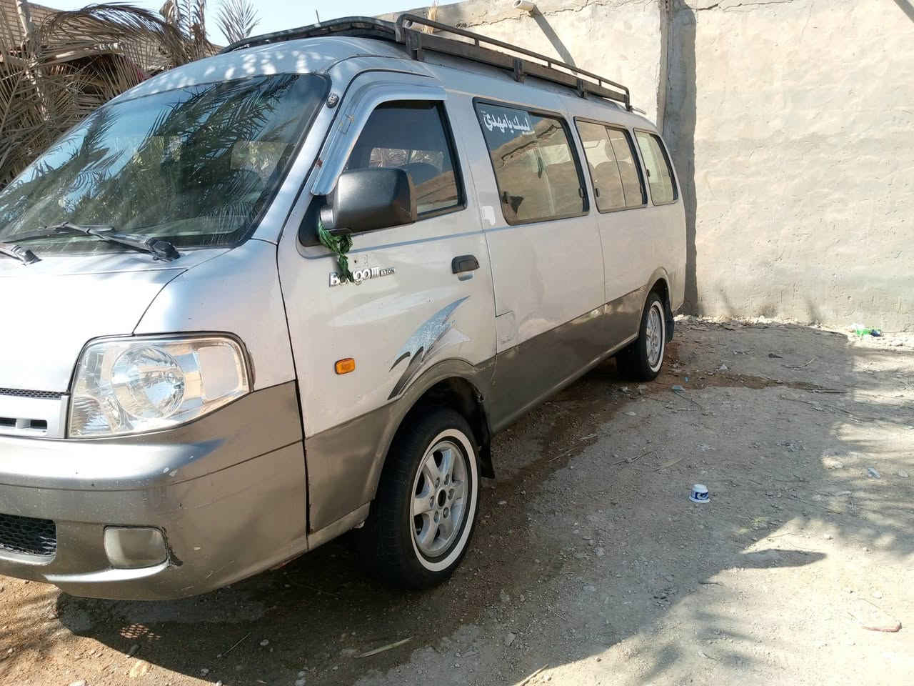 السلام عليكم مفتوحه 2005 رقم انجليزي جاهزه السياره مقفوله من ضربه ومن صبغ مكان نجف
***********
