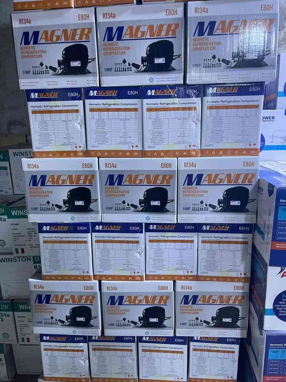 السلام عليكم
نوفر لكم اليوم اجود انواع الغازات النقيه والاصليه 
ادوات الاحتياطيه للتبريد عاليه الجوده بأنسب الأسعار 
جمله -مفرد 
معرض المهند -سنك التبريد 
***********
***********
